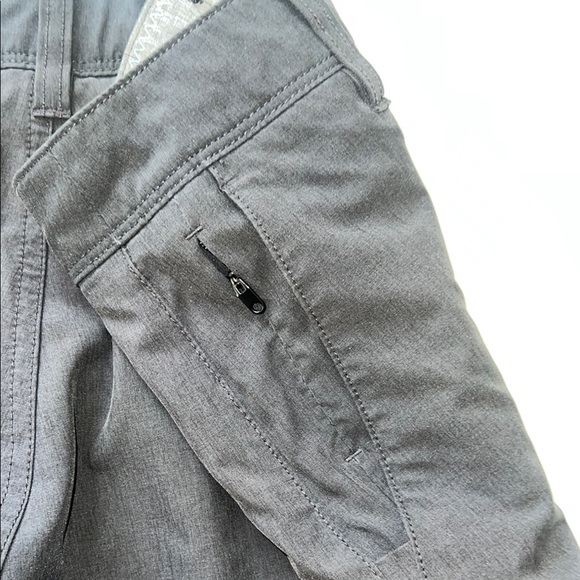 7 Diamonds Black Shorts With Back and Side Zip Pockets Waist 30” great condition - Picture 6 of 6